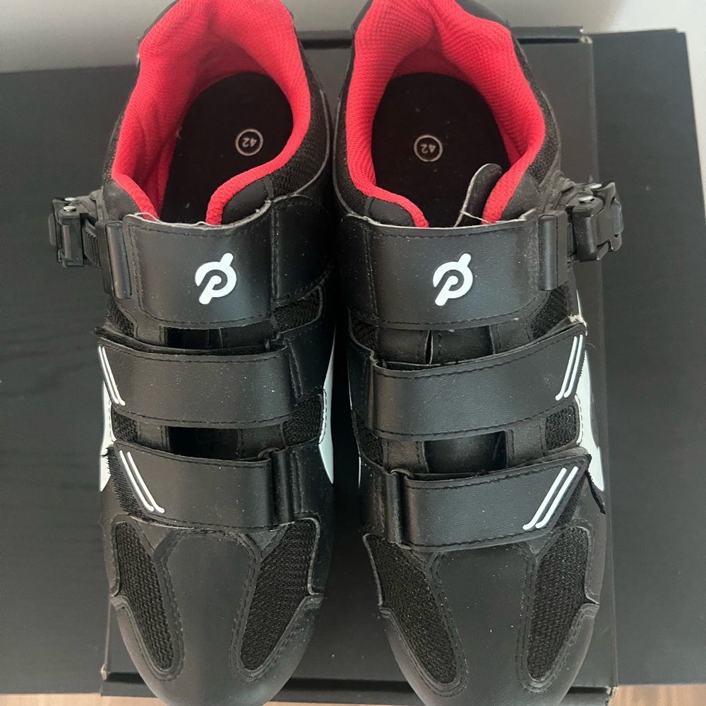 Peloton Black and Red Cycling Shoes | Men’s US 9